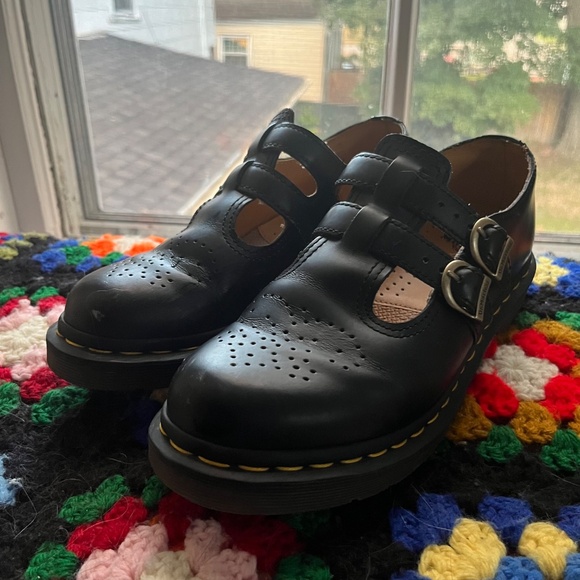 Doc Martens 8065 Mary Janes - Picture 2 of 4